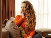 Яна Соломко рассекретила, какие у нее отношения с американским певцом Джейсоном Деруло