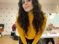 Мусорный пакет на голове: Настя Каменских разозлила фанатов своим внешним видом