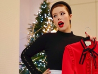 Соня Плакидюк снялась в соблазнительном образе блондинки