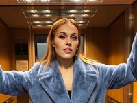 "Ее первый снег": Alyosha показала милые фото с прогулки с 4-месячной дочерью