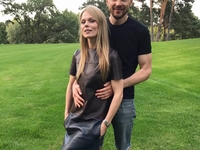 "Очень даже секси": Фреймут показала, какой наряд ей подобрал муж