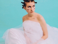 Пикантные фото в шелковых трусиках: "Скромница" Jerry Heil взорвала сеть