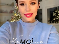 «Вам не стыдно?»: Соня Плакидюк обняла обнаженного парня