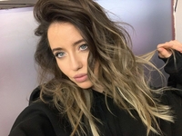 «Это фантастика»: Надя Дорофеева взорвала Сеть милым видео с отдыха