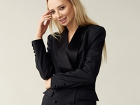 "Притворяюсь Викторией Бэкхем": Звезда "Женского квартала" снялась в кожаном костюме