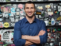 Владимир Кличко рассказал о дочери от голливудской звезды Хайден Панеттьери