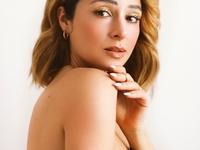 «Очень похожи»: Злата Огневич показала сексуальную младшую сестру