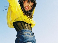 «Какие вы классные»: Мишель Андраде поразила внешним сходством с отцом