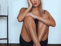 «Умножили нашу любовь»: Даша Квиткова призналась, что скоро станет мамой