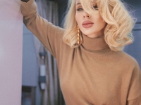 «Так жарко»: Светлана Лобода поразила своей сексуальностью в мини-платье