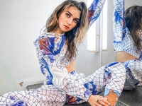 Jerry Heil показала, как изменилась ее внешность за 4 года