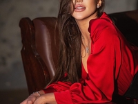 Располневшая Даша Ульянова расплакалась из-за своего веса