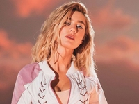 Участница "ВИА Гры" Ксения Попова сняла эротическое видео в боди