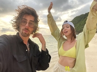 Дантес задумался о разводе с Дорофеевой из-за "Бриджертонов"