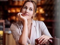 Мерьем Узерли из "Великолепного века" показала, как выглядела до популярности