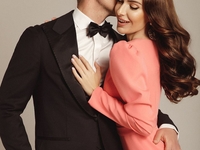 Владимир Остапчук показал жену в купальнике