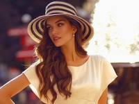 Битва образов: Александра Кучеренко показала ТОП-5 любимых нарядов