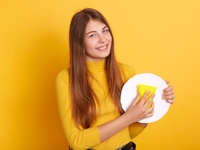 Как вымыть посуду без моющего средства