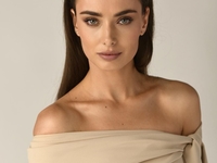 «Неистово красиво»: Ксения Мишина поразила смелым снимком с отдыха