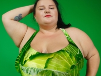 Alyona Alyona вылезла на слона и рассказала об ужасном отдыхе в Египте