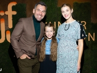 Ведущий "Затерянного мира" рассказал о том, как сделал предложение любимой