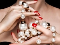 Когда ни одна помада не подходит: как выбрать свой цвет