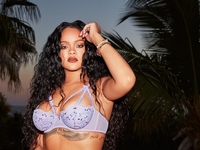 "Сочная стала": В Сети показали, как изменилась Рианна за 16 лет