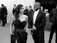 Ким Кардашьян официально подала документы на развод - СМИ