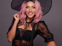 "На этом фото меня все устраивает": Регина Тодоренко показала себя в купальнике