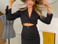 Переборщила с фотошопом: Леся Никитюк развеселила фанатов неожиданным снимком