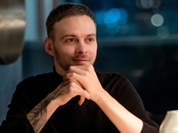 Макс Барских запостил редкие фото с сестрой и племянницей