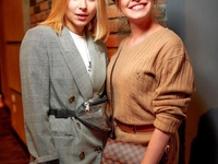 Елена Кравец показала редкие семейные фото по случаю 18-летия дочери