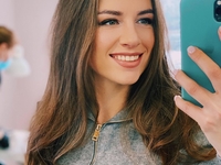 «Красотка как всегда»: жена Григория Решетника показала свое спортивное тело