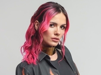 MamaRika в обтягивающем наряде показала, как готовится к пляжному сезону