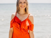 "Совсем другая": Дарья Петрожицкая удивила новым имиджем