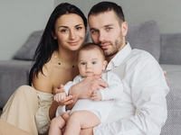 Илона Гвоздева впервые показала лицо сына Доминика