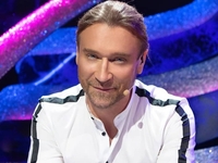 Стало известно, на какой машине ездит 47-летний Олег Винник