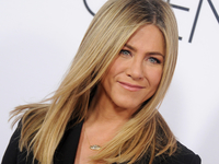 52-летняя Дженнифер Энистон готовится стать мамой – СМИ