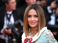 54-летняя Сальма Хайек показала, как сохраняет молодость