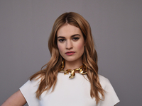 Как две капли воды: Лили Джеймс в образе Памелы Андерсон