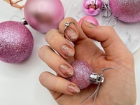 Какой маникюр сделать на Новый год: ТОП-20 блестящих идей