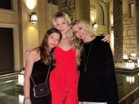 Вера Брежнева показала, как с годами менялась внешность ее дочери Сары