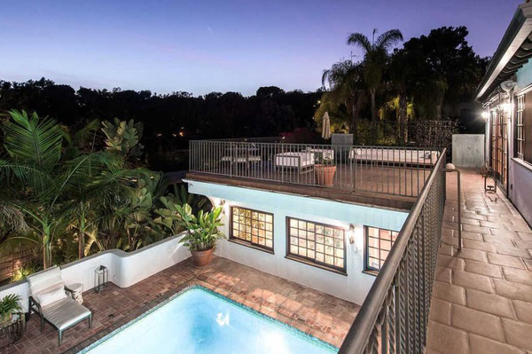 Дом Кей Джей Апа / Realtor.com