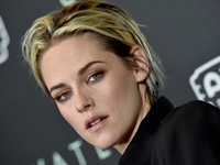 Джинсовая куртка, которая нужна всем: показывает Кристен Стюарт