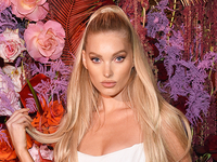 Купальник, который делает любую грудь идеальной: показывает Эльза Хоск