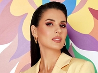 Маша Ефросинина показала редкое фото с детьми и мужем