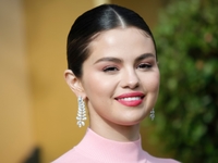 Как выглядит самая красивая стрижка 2022: показывает Селена Гомес