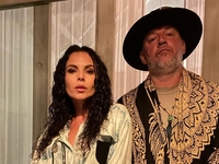 Потап похвастался постельным снимком с Каменских