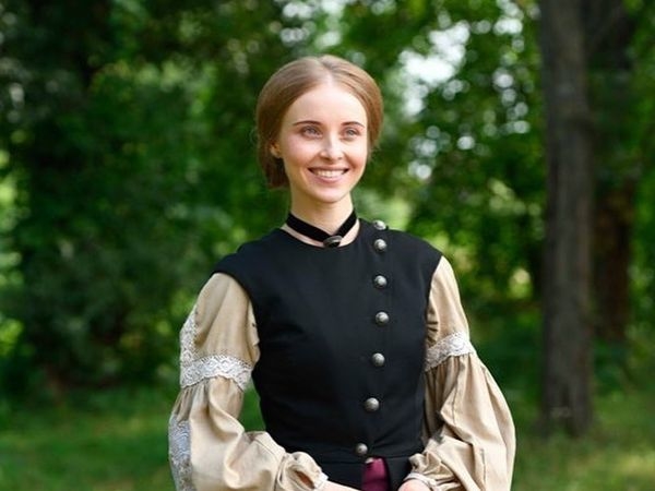 Звезда сериала Крепостная Анна Сагайдачная сбежала от первого мужа