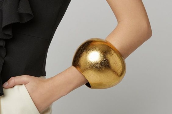 Модные массивные браслеты 2022 / Getty  Images